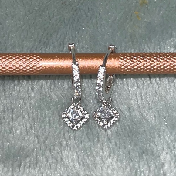 Pandora Square Sparkle Hoop Earrings - Picture 9 of 9